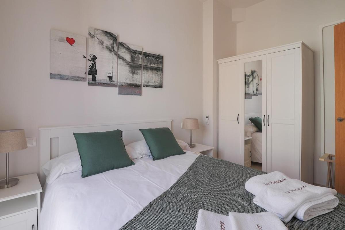 C33 - Malaga Soho Cute Apartment Екстер'єр фото